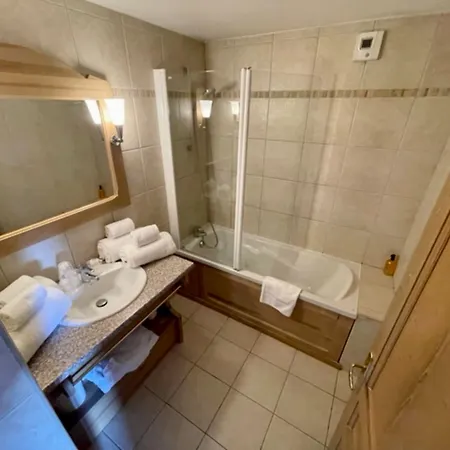 Madame Des Alpages Aparthotel 3*